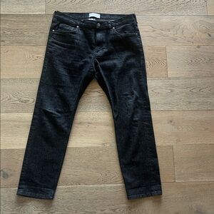Everlane - mens black jeans. Size 36 x 30. Excellent condition.